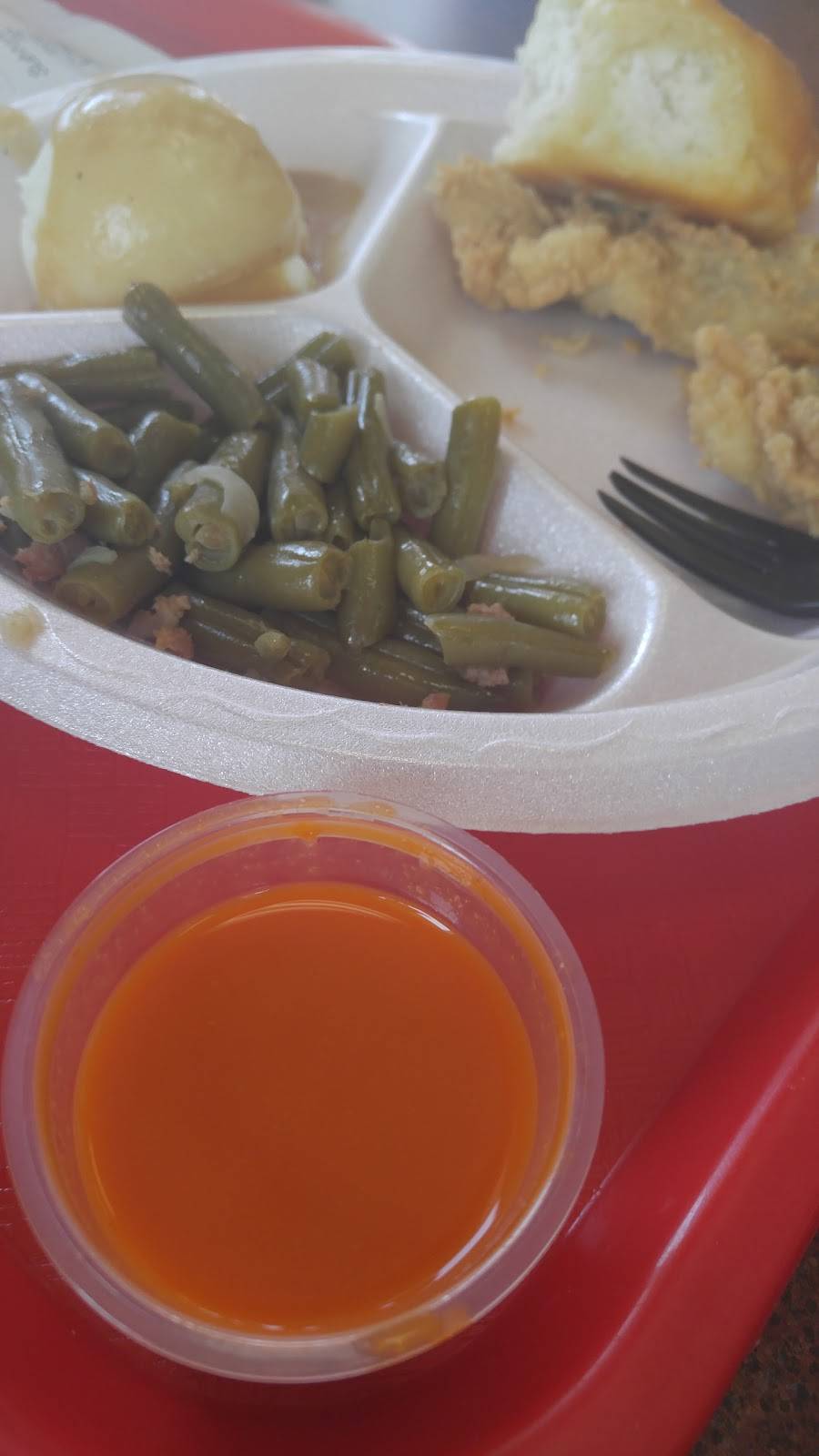 Lees Famous Recipe Chicken | restaurant | 5023 Natural Bridge Ave, St. Louis, MO 63115, USA | 3143814048 OR +1 314-381-4048