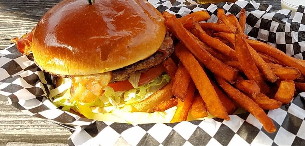 River Street Ale House | restaurant | 957 Rivers St, Boone, NC 28607, USA | 8282648100 OR +1 828-264-8100