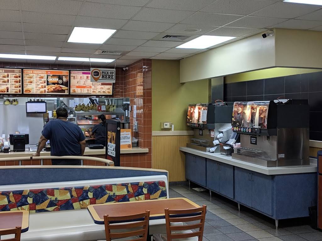 Burger King | restaurant | 914 Fort Weaver Rd, Ewa Beach, HI 96706, USA | 8186891515 OR +1 818-689-1515