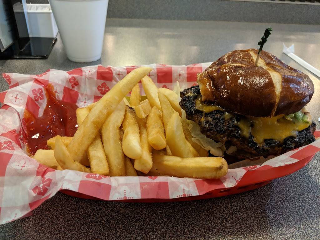 All Aboard! Family Dining & Amusement | restaurant | 20831 South La Grange Road, Frankfort, IL 60423, USA | 8158069005 OR +1 815-806-9005