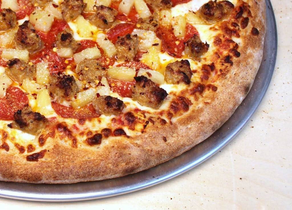 Porkys Pizza | restaurant | 2210 Griffin Way #106, Corona, CA 92879, USA | 9513717600 OR +1 951-371-7600