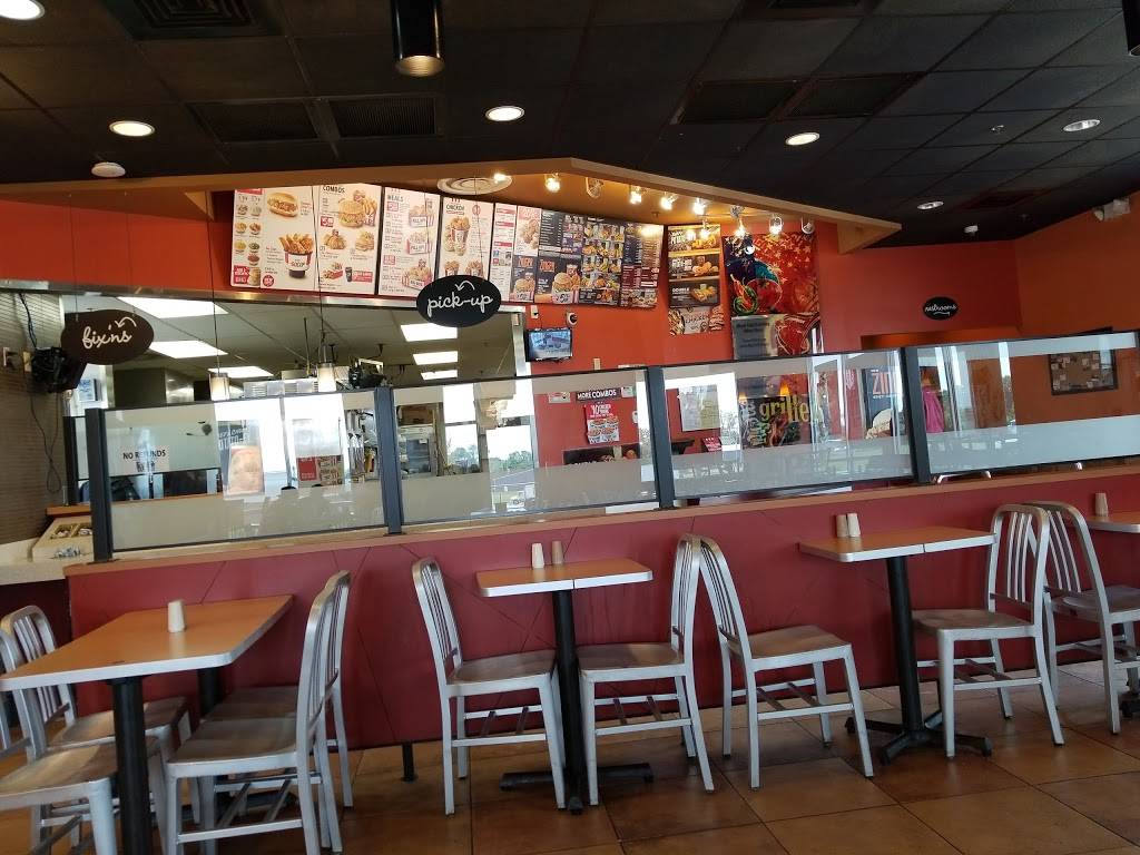 Taco Bell | meal takeaway | 111 Ren Mar Dr, Pleasant View, TN 37146, USA | 6157463332 OR +1 615-746-3332