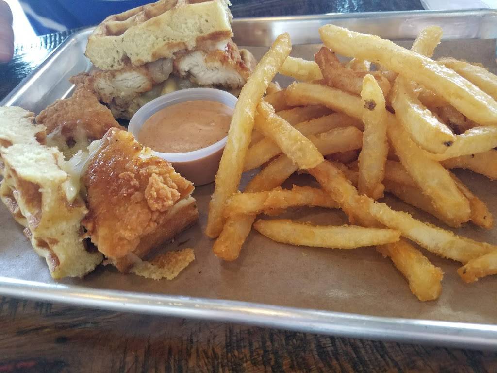 The Porch | restaurant | 311 W Boyd St, Norman, OK 73069, USA | 4053102257 OR +1 405-310-2257