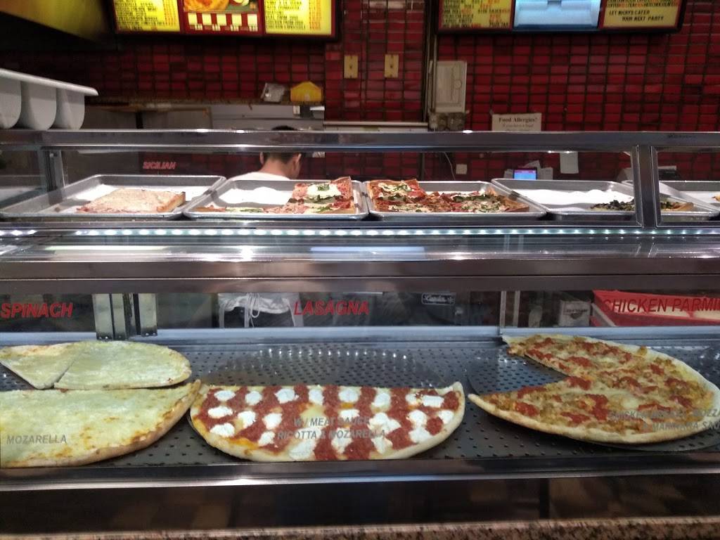 Nickys Pizzeria & Restaurant | restaurant | 144 N Chatsworth Ave, Larchmont, NY 10538, USA | 9148343232 OR +1 914-834-3232