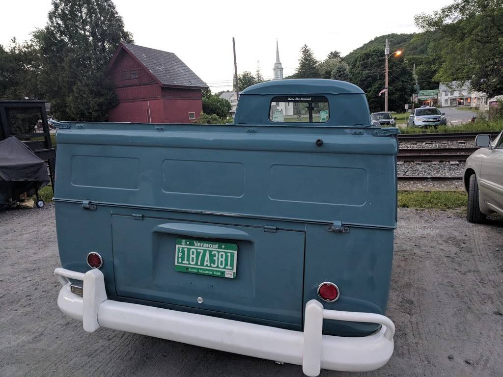 The Worthy Burger | restaurant | 56 Rainbow St, South Royalton, VT 05068, USA | 8027632575 OR +1 802-763-2575