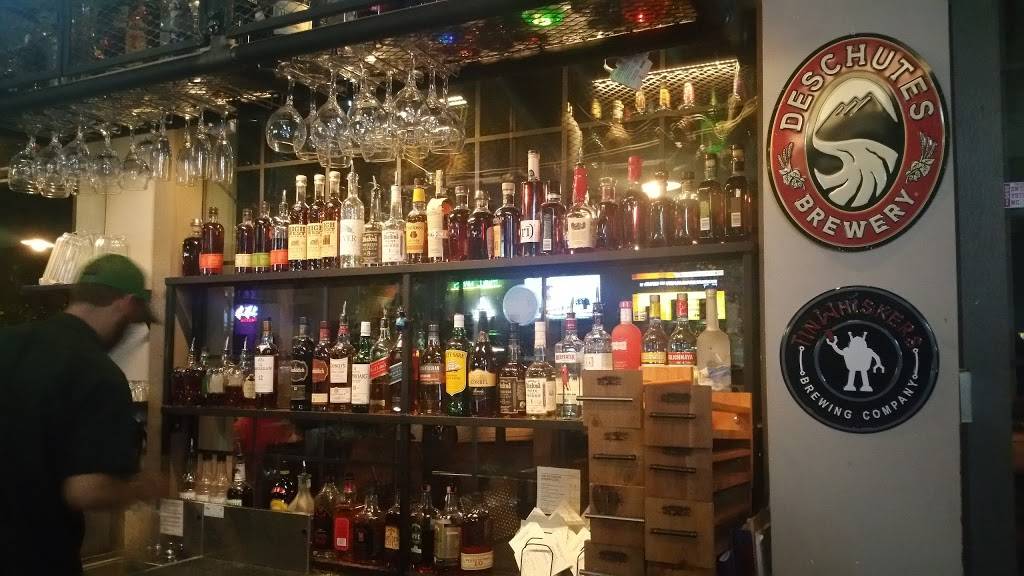 Lone Oak Grill | restaurant | 3010 Eagandale Pl, Eagan, MN 55121, USA | 6517892081 OR +1 651-789-2081