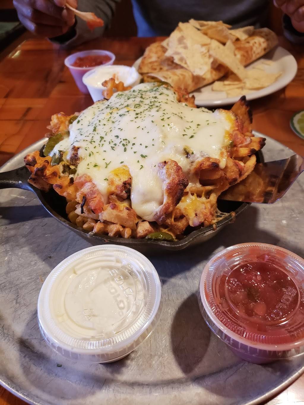 Elbo Room | restaurant | 170 Delaware Ave, Albany, NY 12209, USA | 5182577300 OR +1 518-257-7300