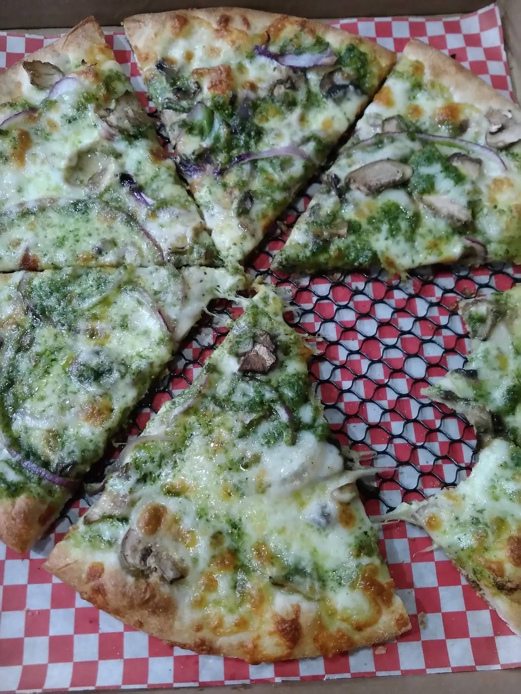 Famous Pizza Newburyport | restaurant | 2 Storey Ave, Newburyport, MA 01950, USA | 9784629644 OR +1 978-462-9644