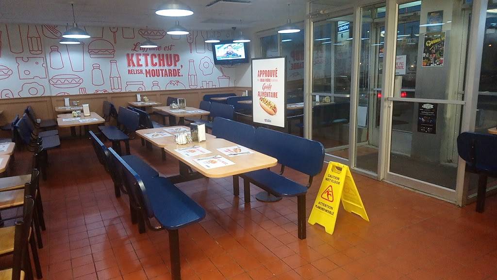 Valentine | restaurant | 1003 Boulevard de Périgny, Chambly, QC J3L 1W7, Canada | 4506582123 OR +1 450-658-2123