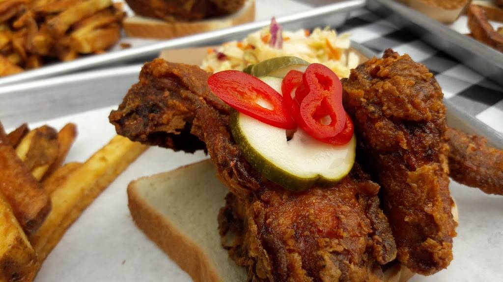 Phat Birds | meal takeaway | 4701 E 3rd St, East Los Angeles, CA 90022, USA | 3239439191 OR +1 323-943-9191