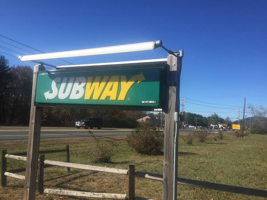Subway | restaurant | 5 Clark Mountain Rd, Sunderland, MA 01375, USA | 4136650900 OR +1 413-665-0900