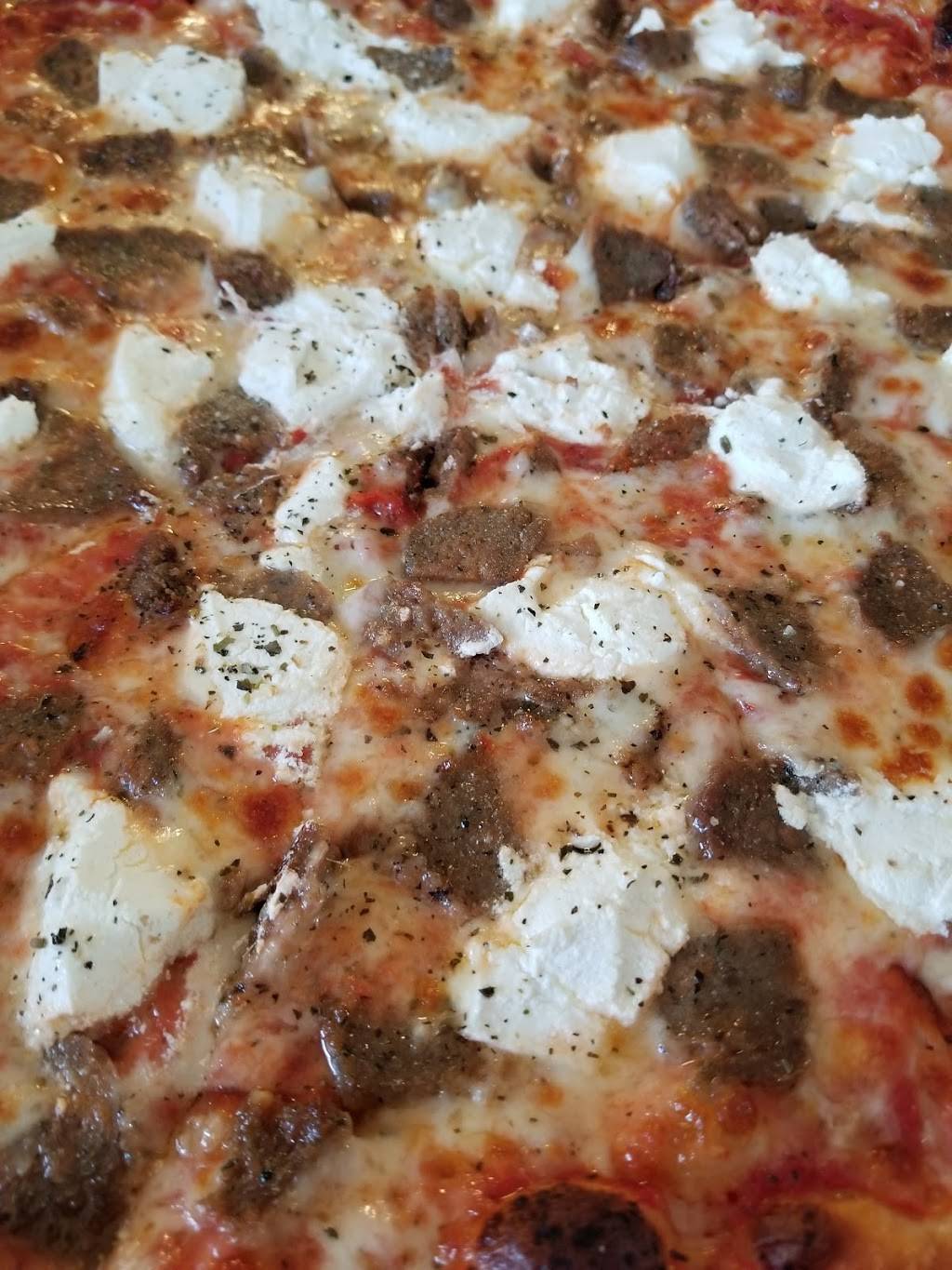 D Ds Pizza | restaurant | 300 Hooker Ave, Poughkeepsie, NY 12603, USA | 8454521754 OR +1 845-452-1754