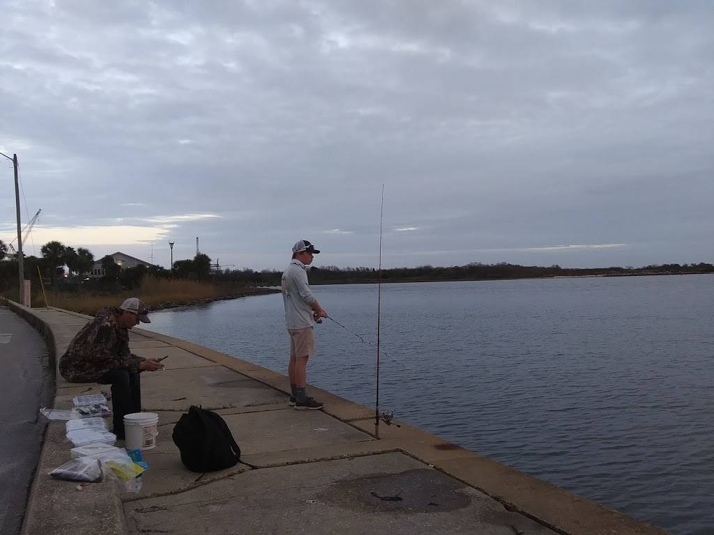 Singing River Yacht Club | restaurant | 3900 Beach Blvd, Pascagoula, MS 39567, USA | 2287691876 OR +1 228-769-1876