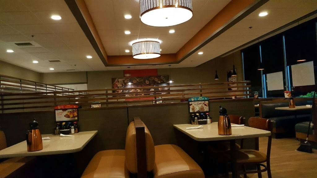 IHOP | bakery | 72363 CA-111, Palm Desert, CA 92260, USA | 7606743125 OR +1 760-674-3125