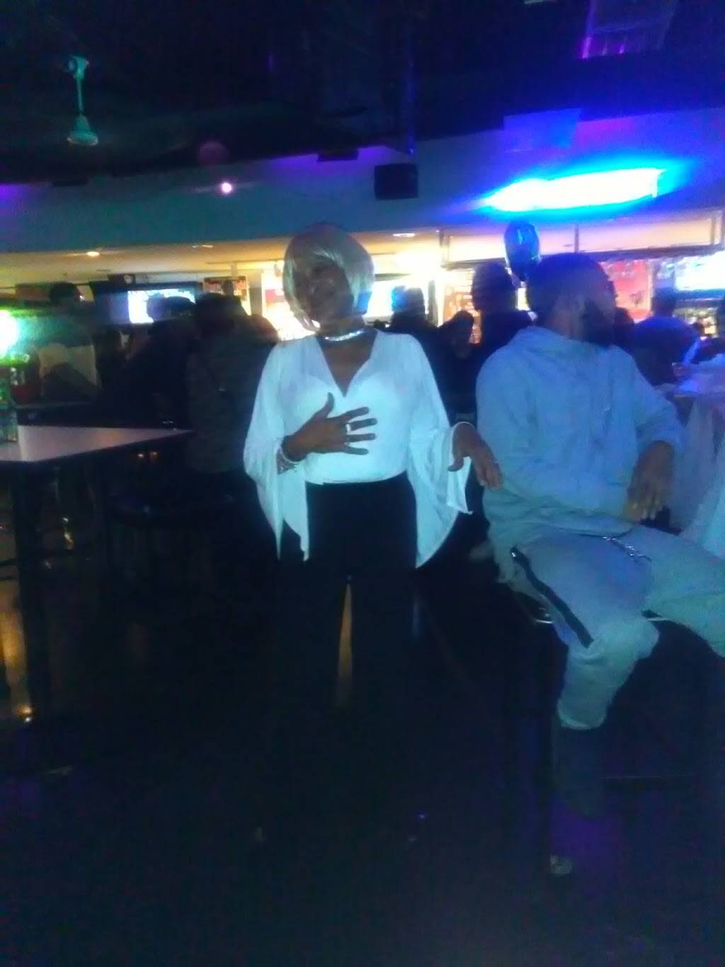 Club Celebrity | night club | 14421 Plymouth Rd, Detroit, MI 48227, USA | 3139340422 OR +1 313-934-0422