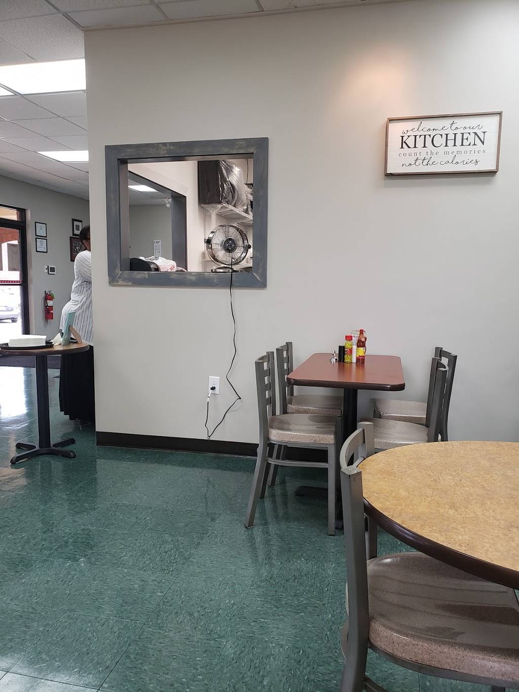 Kings Kitchen | restaurant | 501 Hargrove Rd E, Tuscaloosa, AL 35401, USA | 2054098919 OR +1 205-409-8919