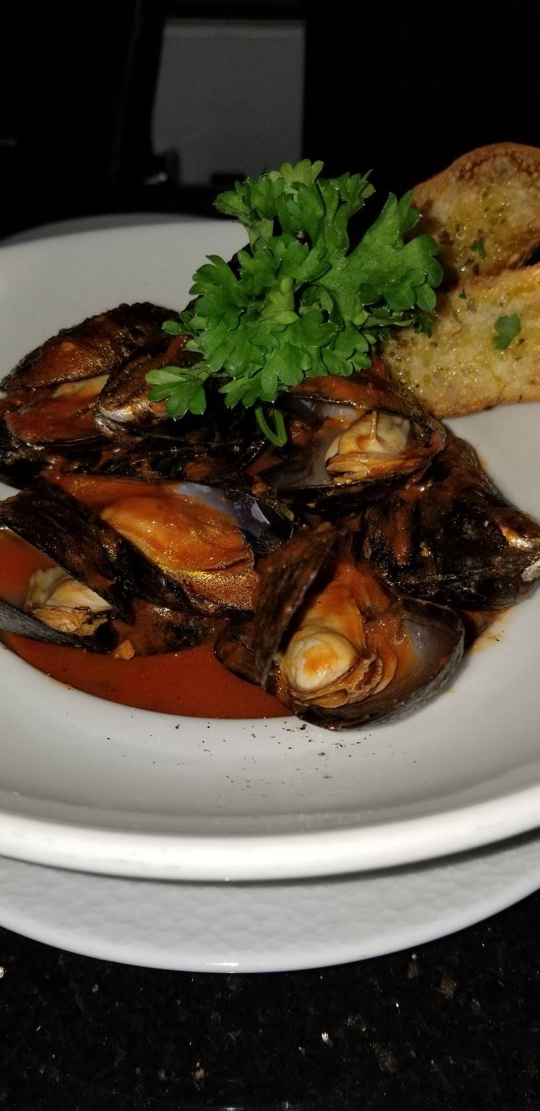 Pazza on Porter | restaurant | 107 Porter St, Boston, MA 02128, USA | 6174185702 OR +1 617-418-5702