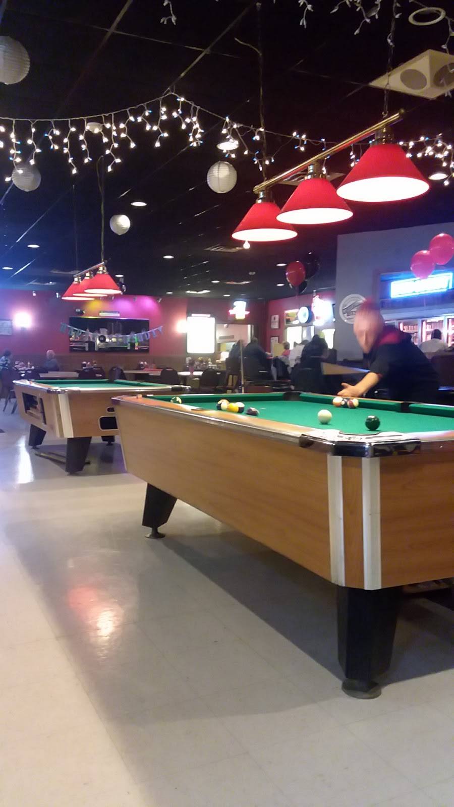 Red Room Bar & Restaurant | restaurant | 108 E Merrimac St, Dodgeville, WI 53533, USA | 6089357108 OR +1 608-935-7108