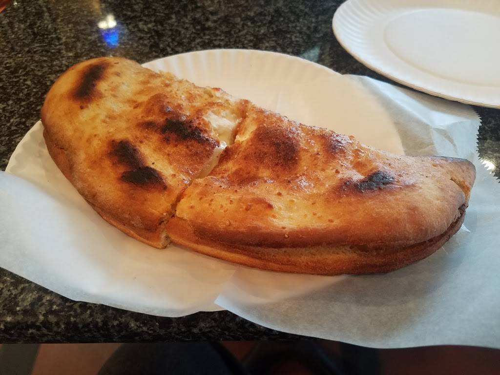 Vaccaros Pizza | restaurant | 88-02 Little Neck Pkwy, Queens, NY 11001, USA | 7183474143 OR +1 718-347-4143