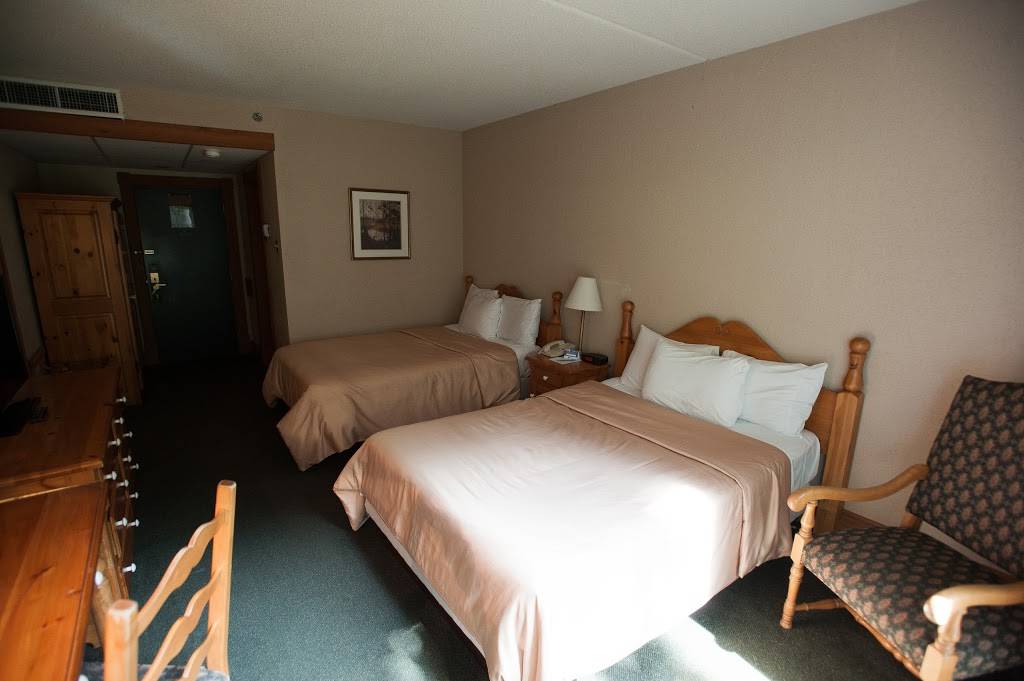 Hôtel Le Chantecler | restaurant | 1474 Chemin du Chantecler, Sainte-Adèle, QC J8B 1A2, Canada | 4502293555 OR +1 450-229-3555