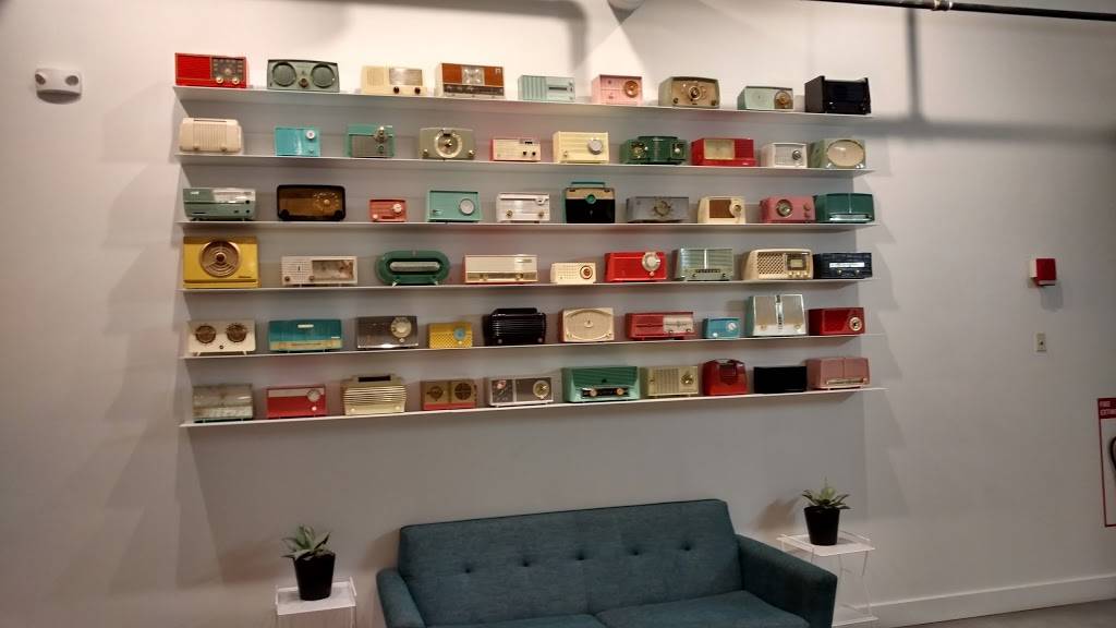 Radio Social | restaurant | 20 Carlson Rd, Rochester, NY 14610, USA | 5852441484 OR +1 585-244-1484