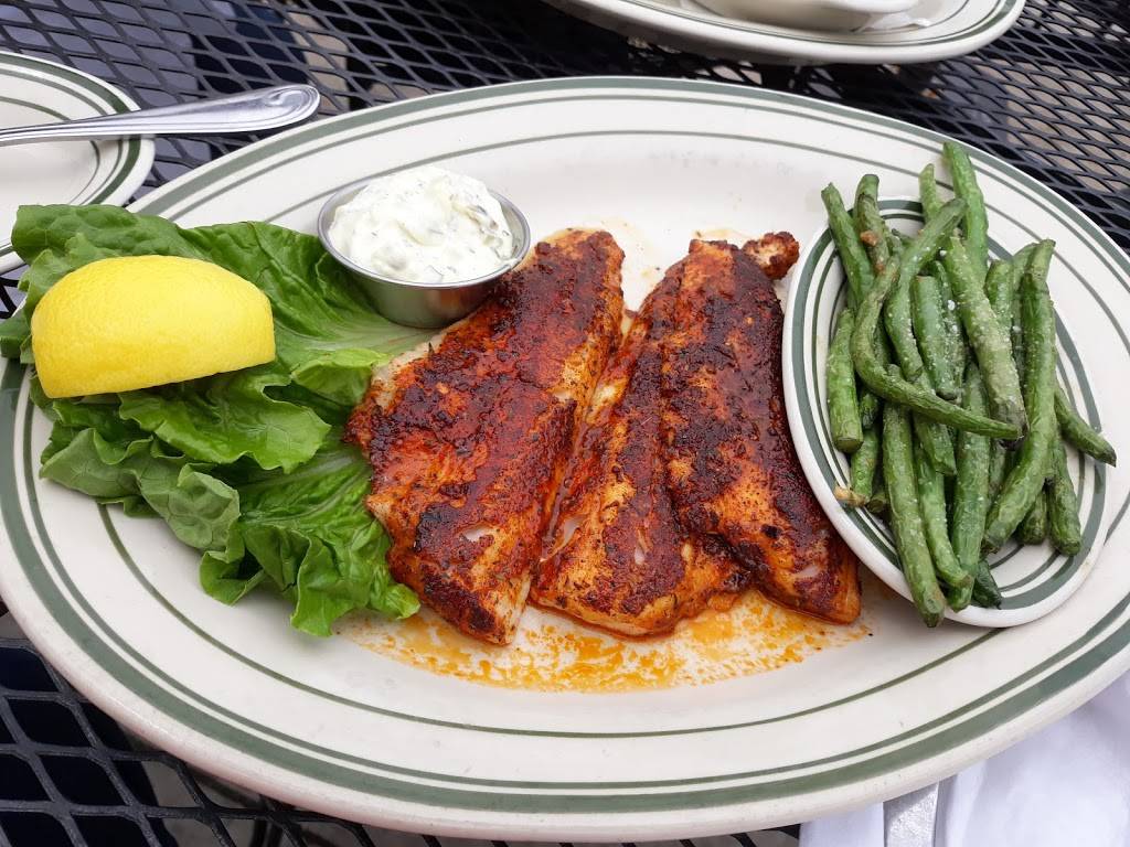 Luckys 13 Pub | restaurant | 1800 American Blvd W, Bloomington, MN 55431, USA | 9524052213 OR +1 952-405-2213