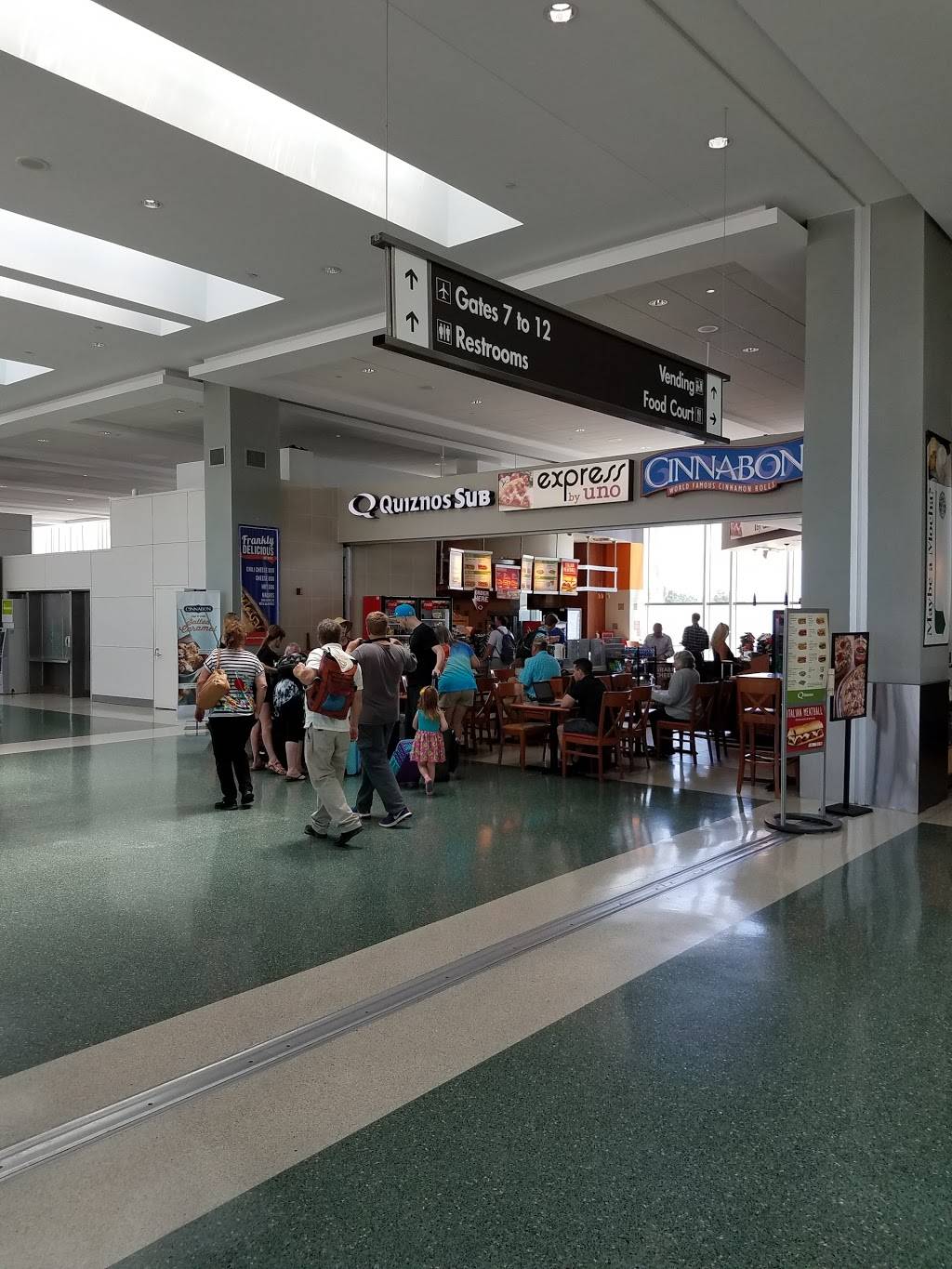 Quiznos | restaurant | 2055 Alcoa Hwy, Alcoa, TN 37701, USA | 8653422969 OR +1 865-342-2969