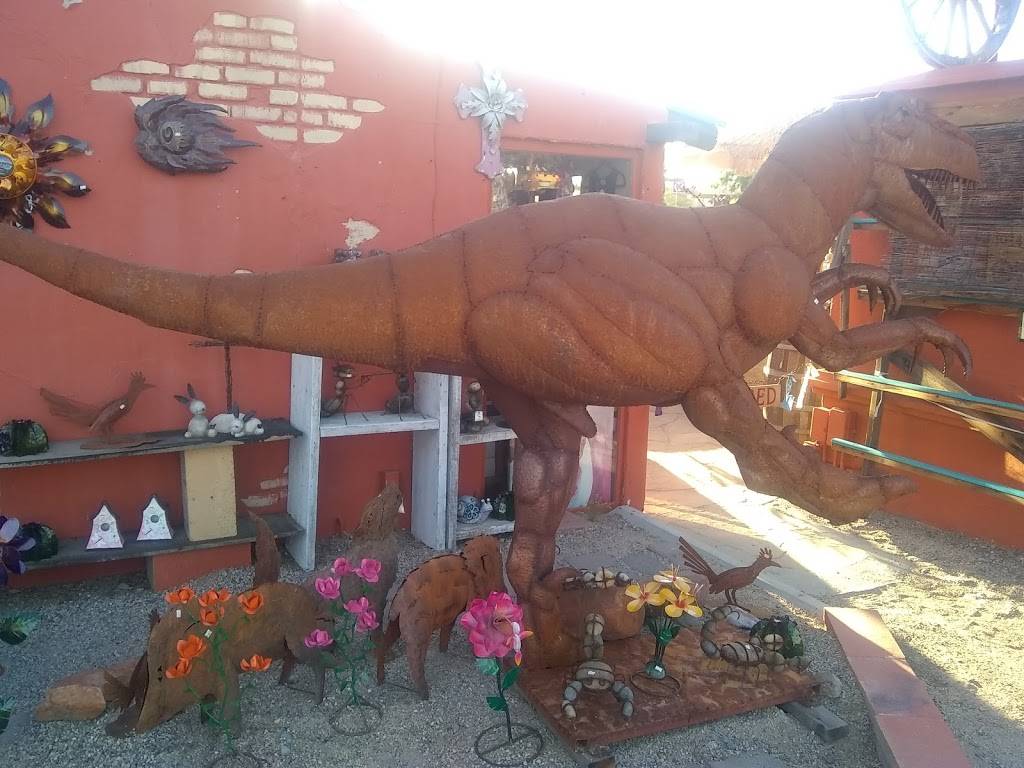 Outlaws | restaurant | 6705 E Cave Creek Rd, Cave Creek, AZ 85331, USA | 4804883785 OR +1 480-488-3785