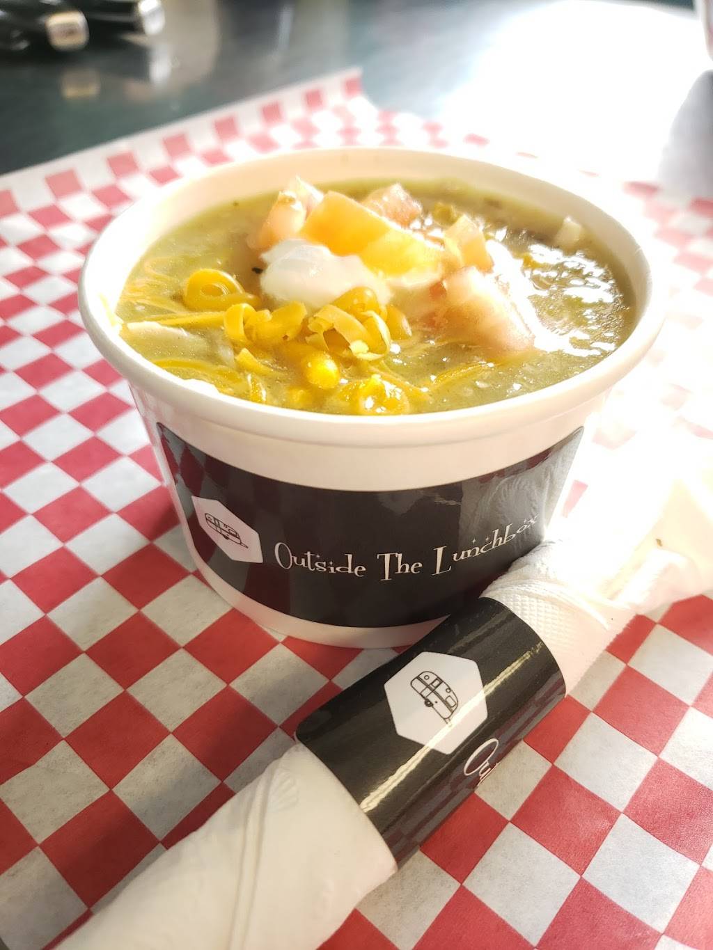 Outside The Lunchbox | restaurant | 5235 NE Sandy Blvd, Portland, OR 97213, USA | 7194009319 OR +1 719-400-9319