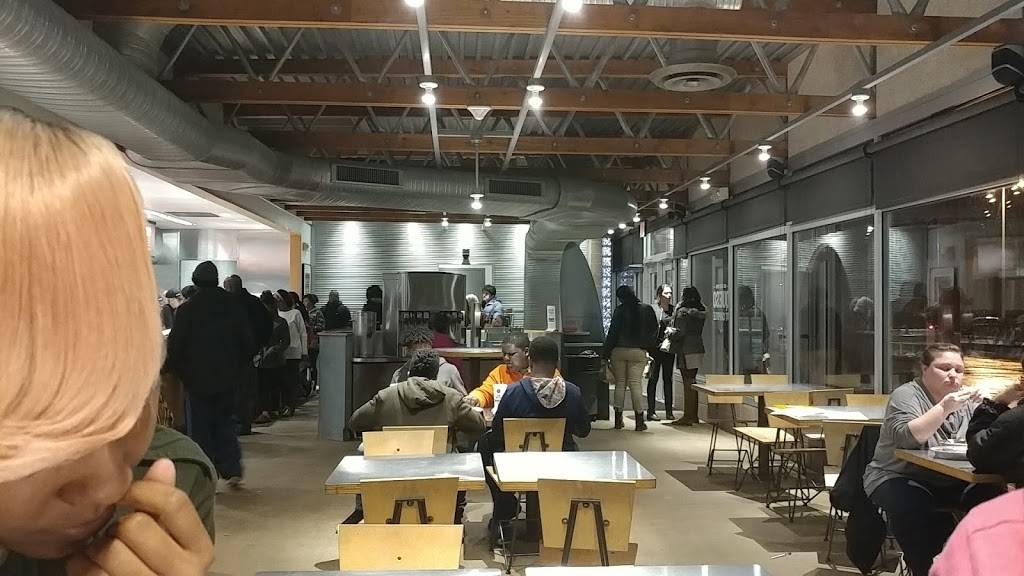 Chipotle Mexican Grill | restaurant | 3250 Crain Hwy, Waldorf, MD 20603, USA | 3016326959 OR +1 301-632-6959