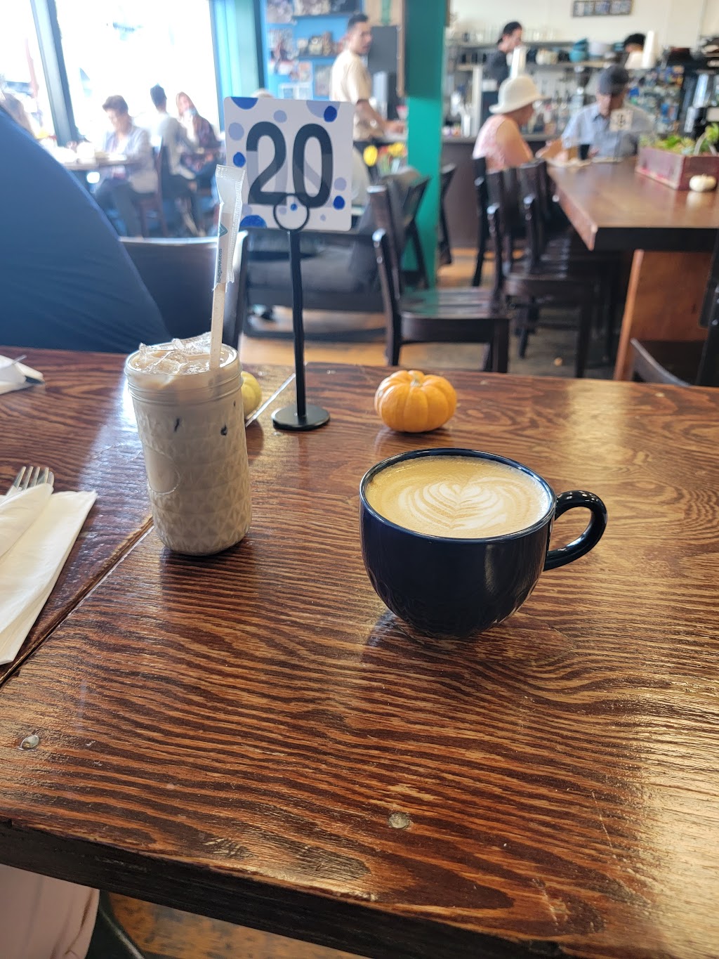 Blue Dot Cafe & Coffee Bar | cafe | 1910 Encinal Ave, Alameda, CA 94501, USA | 5105232583 OR +1 510-523-2583