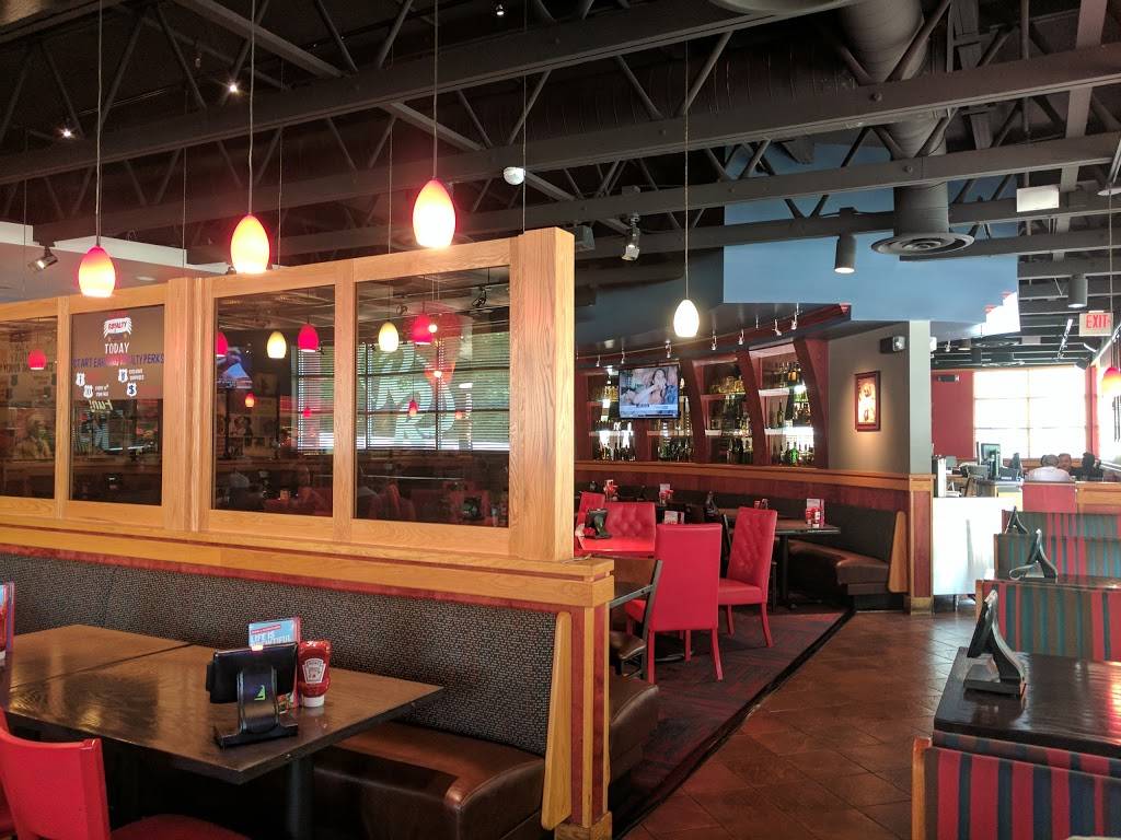Red Robin Gourmet Burgers and Brews | restaurant | 8304 Kenbrooke Dr, Charlotte, NC 28262, USA | 7049712060 OR +1 704-971-2060