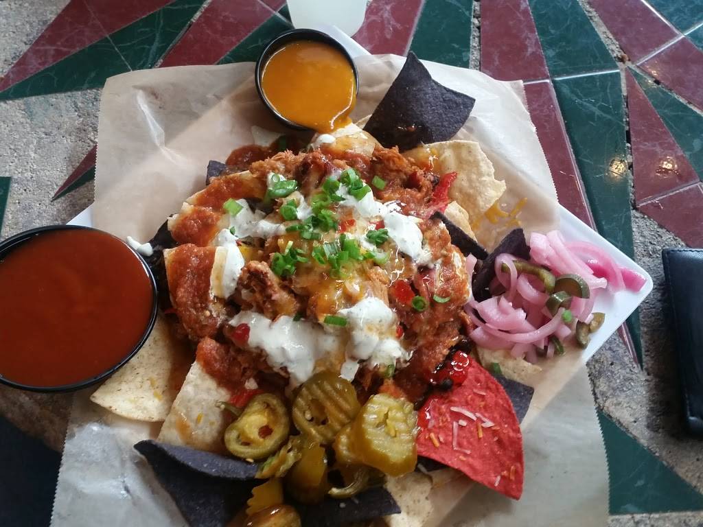 Yellow Dog Eats | restaurant | 1236 Hempel Ave, Windermere, FL 34786, USA | 4072960609 OR +1 407-296-0609