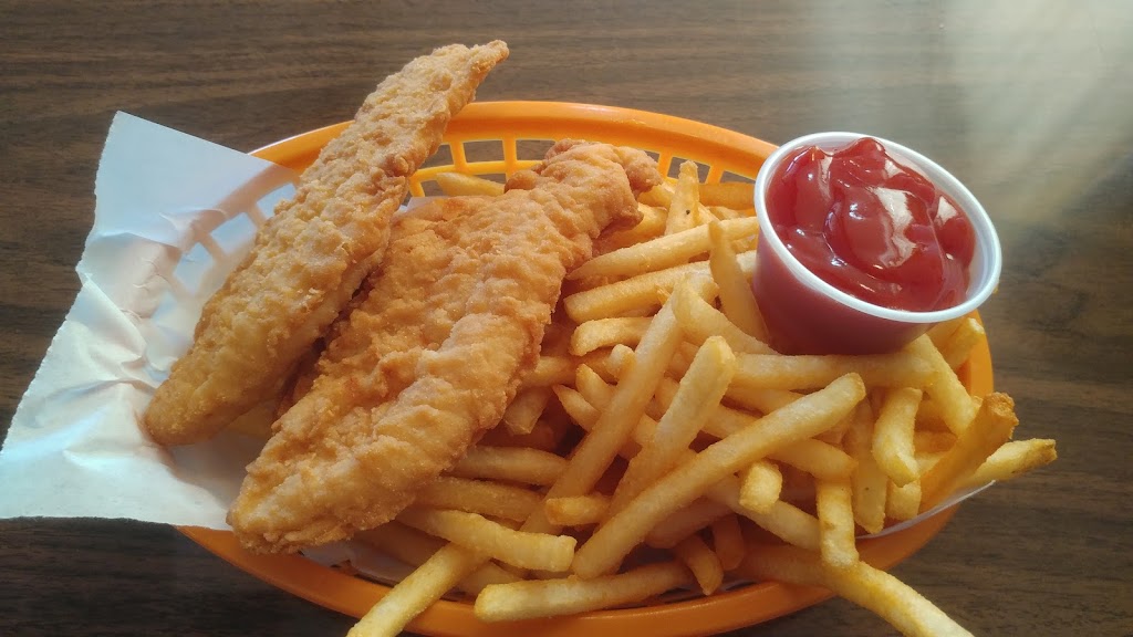 Dairy King | restaurant | 407 S Freeman Ave, Oakley, KS 67748, USA | 7856724127 OR +1 785-672-4127