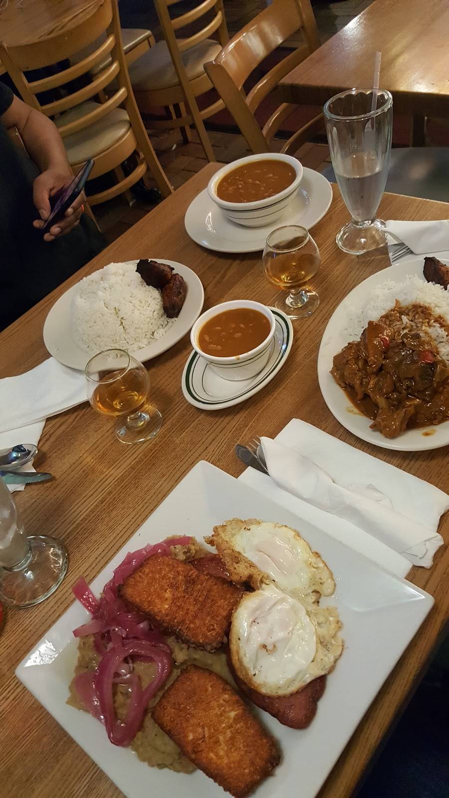 Mambi | restaurant | 4181 Broadway, New York, NY 10033, USA | 2129289796 OR +1 212-928-9796