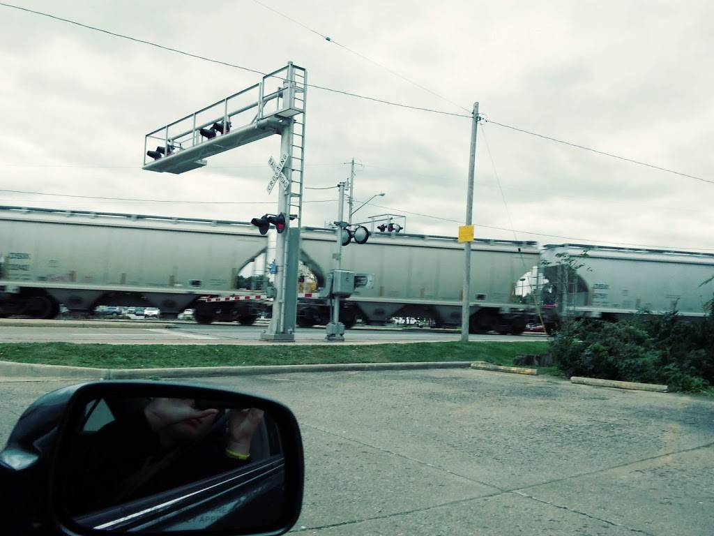 Mr. Chicken | restaurant | 1188 Mentor Ave, Painesville, OH 44077, USA | 4403546262 OR +1 440-354-6262