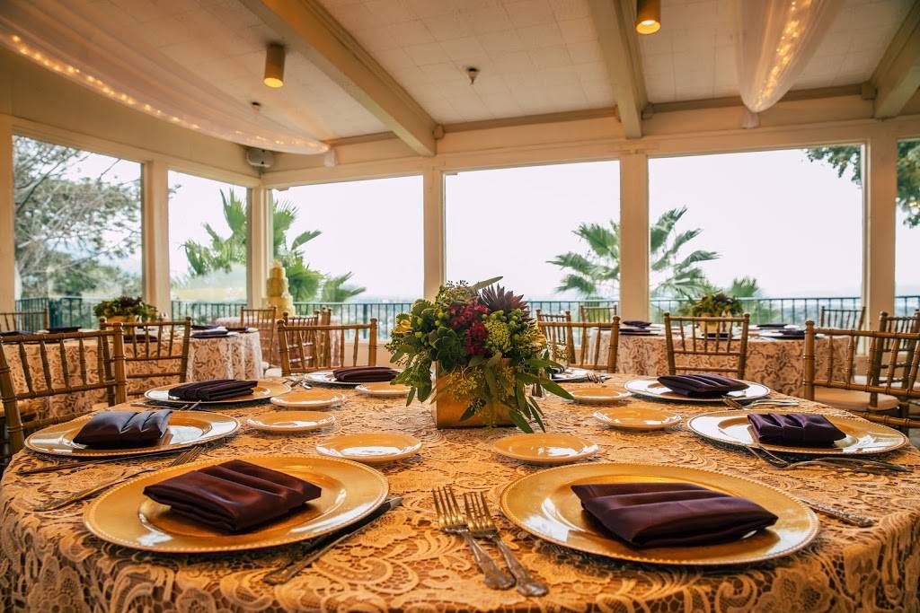 Castaway San Bernardino | restaurant | 670 N Kendall Dr, San Bernardino, CA 92407, USA | 9098811502 OR +1 909-881-1502