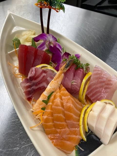 Rainbow Sushi Brookline | meal takeaway | 187 Harvard St, Brookline, MA 02446, USA | 6172772999 OR +1 617-277-2999