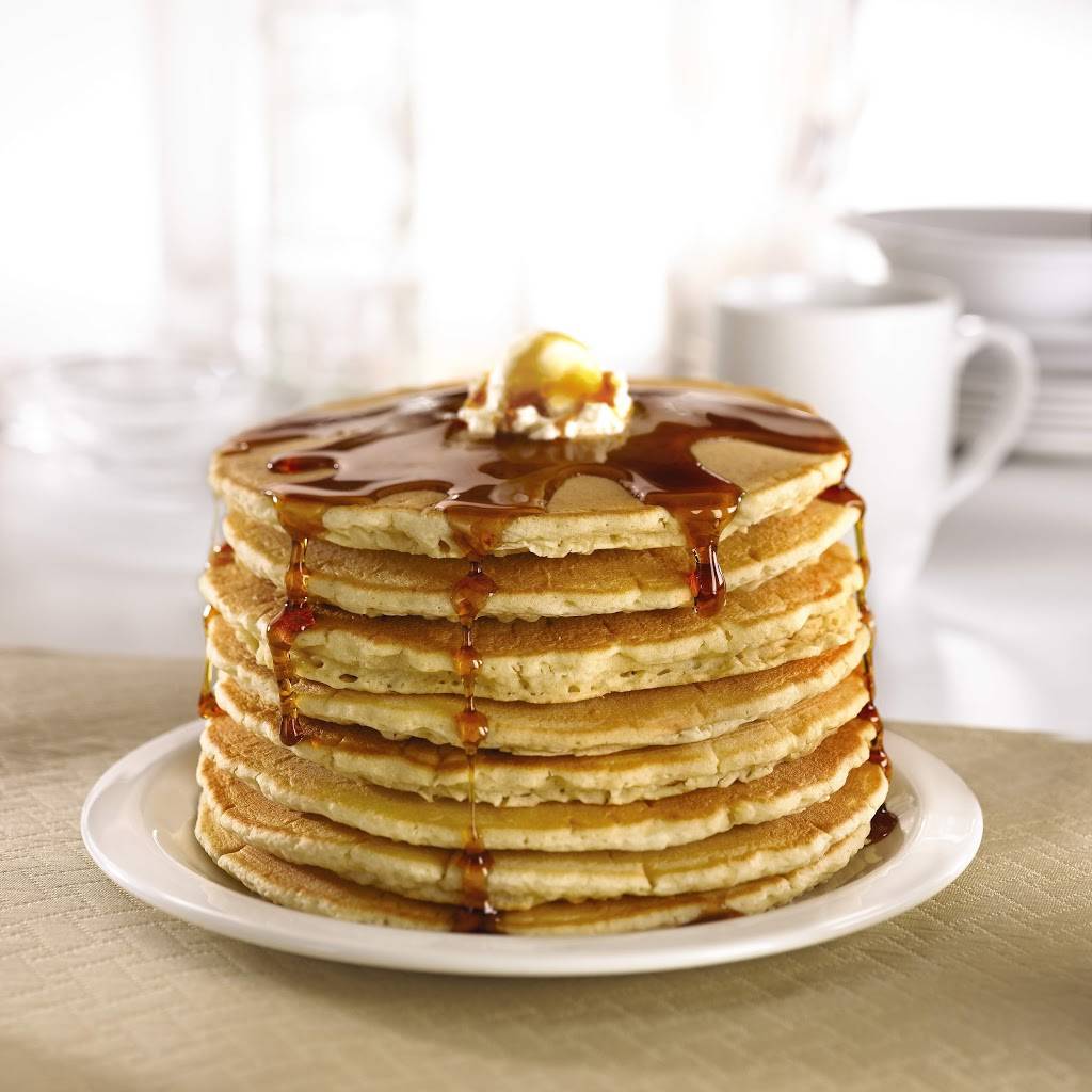 Dennys | restaurant | 3451 South Service Rd W, Oakville, ON L6L 0C3, Canada | 2898817253 OR +1 289-881-7253