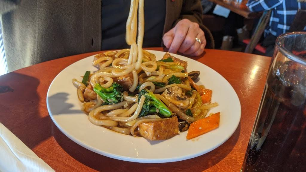 Jade Garden | restaurant | 1410 Kasold Dr a13, Lawrence, KS 66049, USA | 7858438650 OR +1 785-843-8650