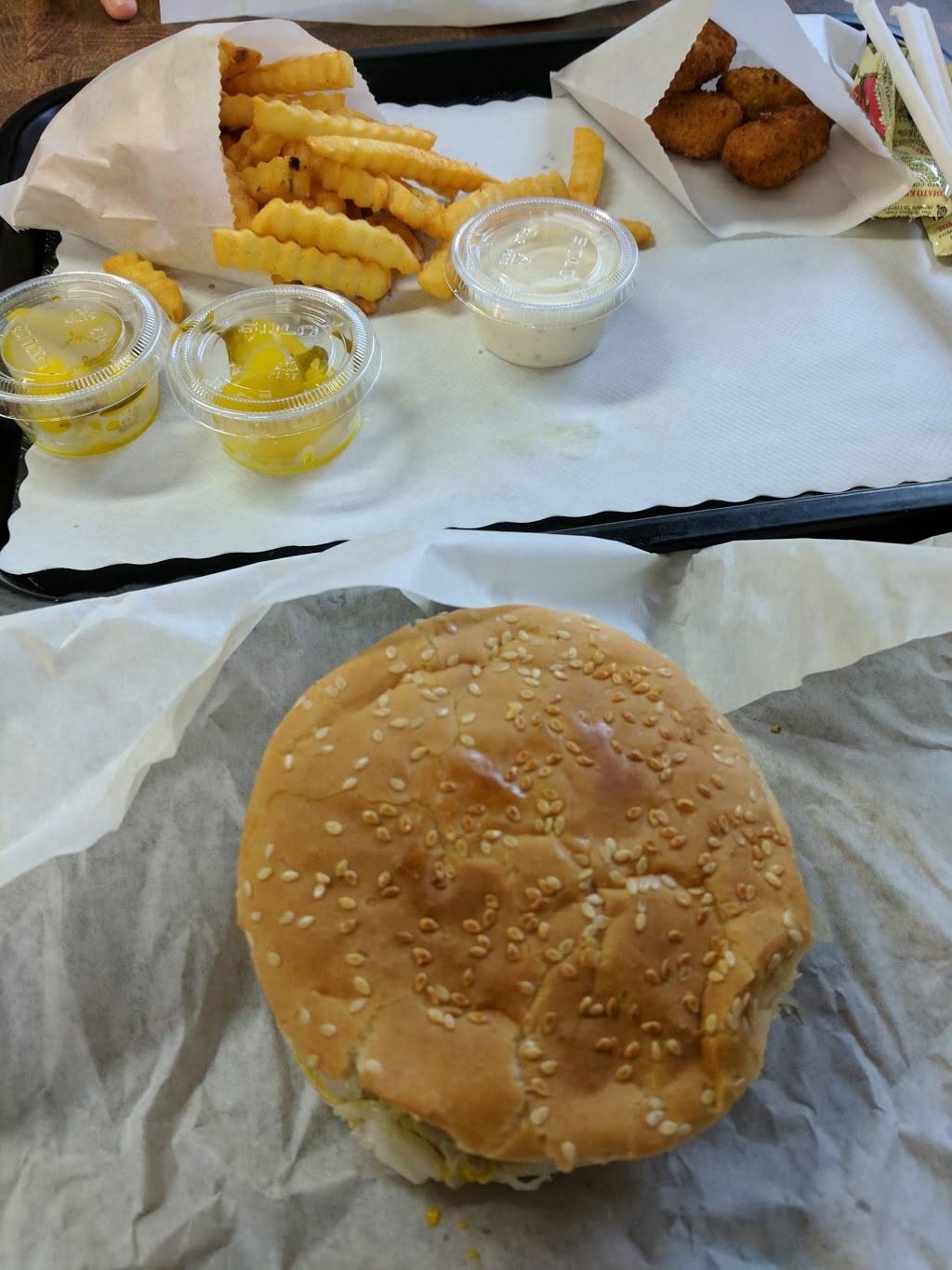 Ivanhoe Drive In | restaurant | 32841 Rd 160, Ivanhoe, CA 93235, USA | 5597982133 OR +1 559-798-2133