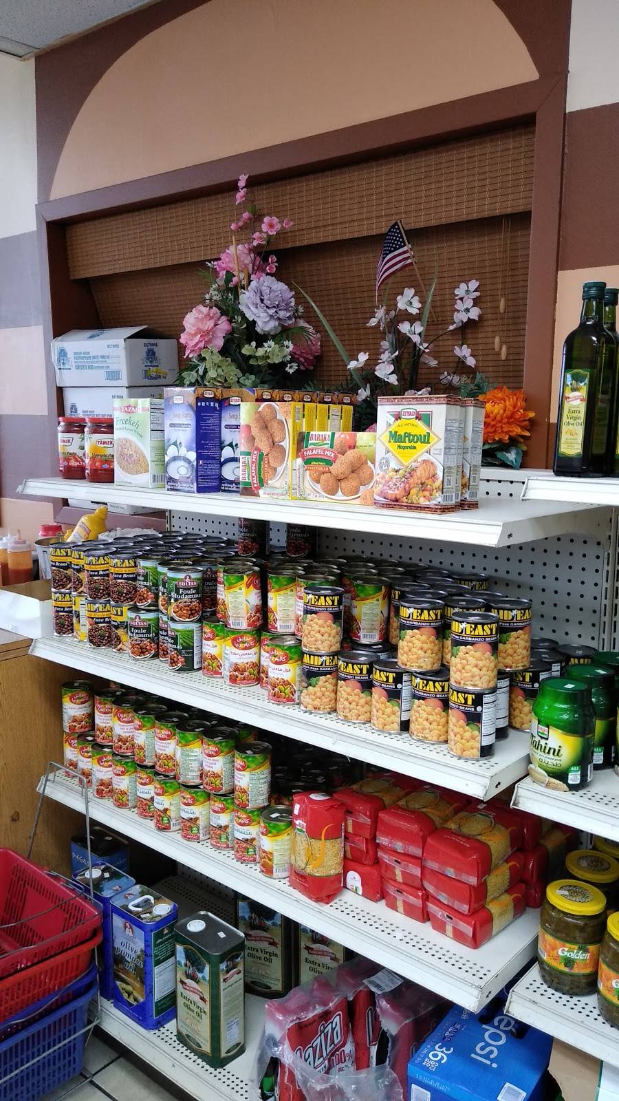 Gyros Grill | meal takeaway | 1710 E Old Shakopee Rd, Bloomington, MN 55425, USA | 9528882121 OR +1 952-888-2121