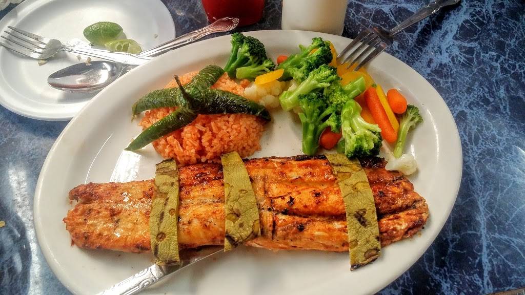 Mariscos Negro Durazo Otay | restaurant | Carr. Aeropuerto 418, Garita de Otay, 22430 Tijuana, B.C., Mexico | 016646475203 OR +52 664 647 5203