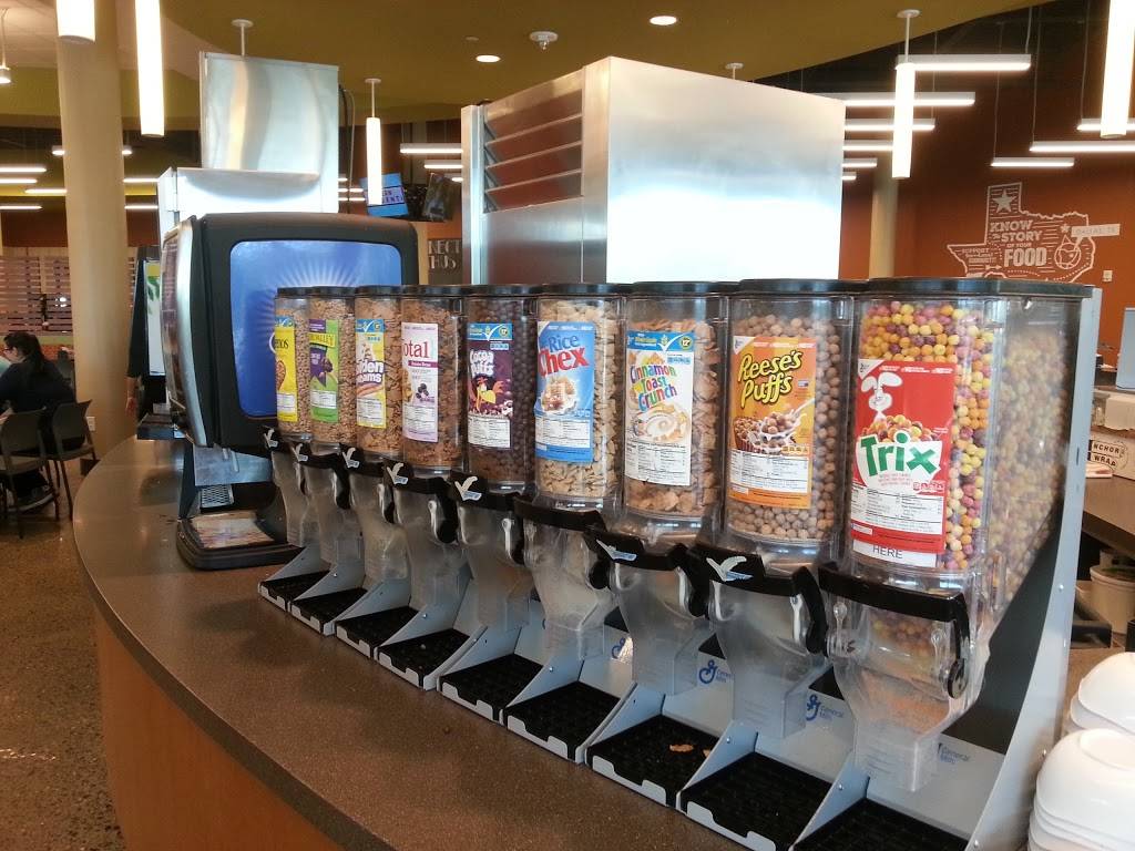 Dining Hall West | restaurant | 800 W Campbell Rd, Richardson, TX 75080, USA | 9728836248 OR +1 972-883-6248