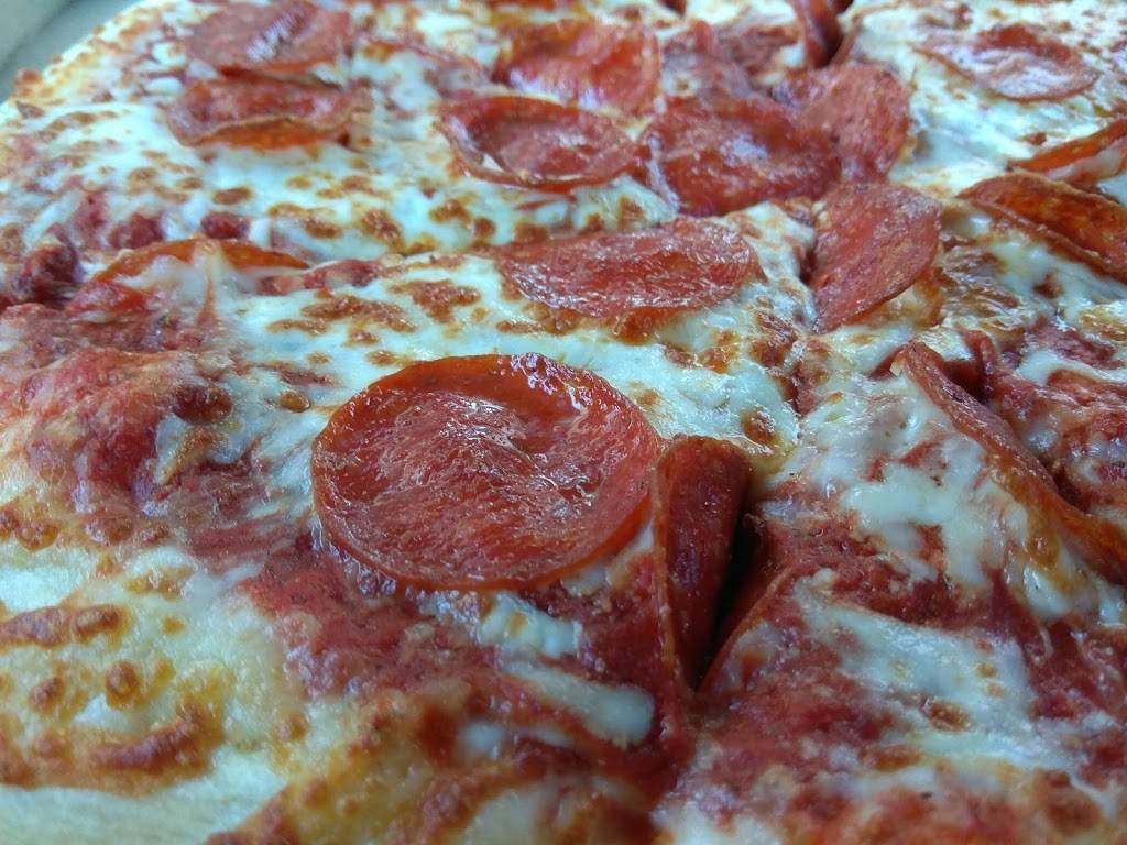 Little Caesars Pizza | meal takeaway | 429 W Main St, Kerrville, TX 78028, USA | 8308968300 OR +1 830-896-8300