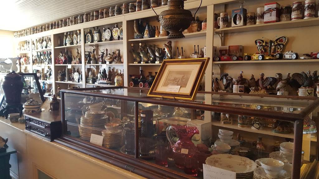 Wittmonds Restaurant | restaurant | 166 East Main St, Brussels, IL 62013, USA | 6188832345 OR +1 618-883-2345