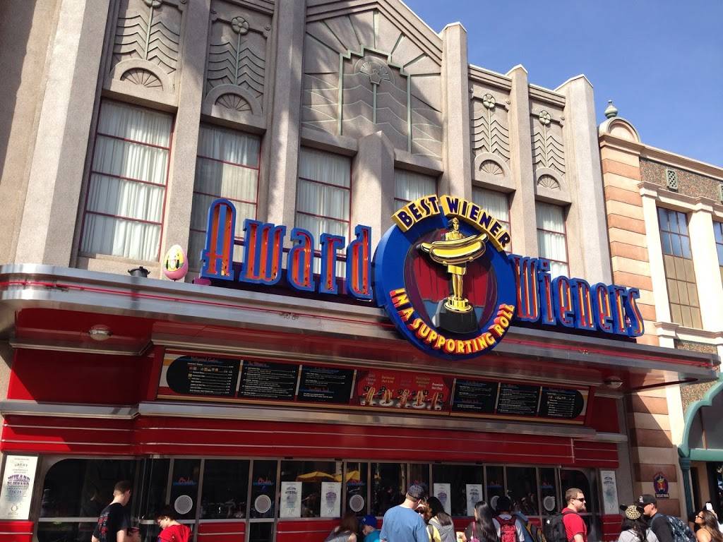 Award Wieners | meal takeaway | 1313 S, Disneyland Dr, Anaheim, CA 92802, USA | 7147813463 OR +1 714-781-3463