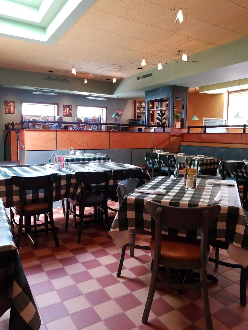 Barrel Restaurant | restaurant | 131 Queensway West, Simcoe, ON N3Y 2M8, Canada | 5194260068 OR +1 519-426-0068