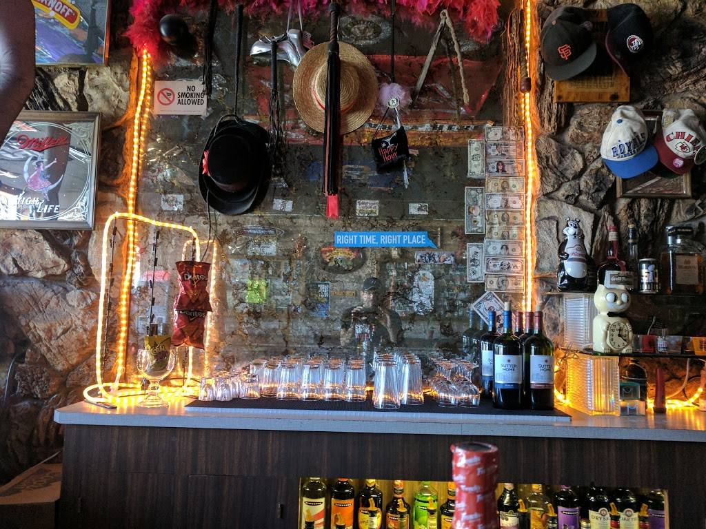 Clancys | restaurant | 3742 San Pablo Dam Rd, El Sobrante, CA 94803, USA | 5102238551 OR +1 510-223-8551