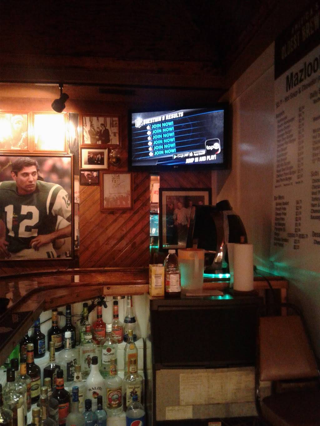 Mazlooms Bar & Restaurant | restaurant | 57 Valley St, New Philadelphia, PA 17959, USA | 5702776118 OR +1 570-277-6118